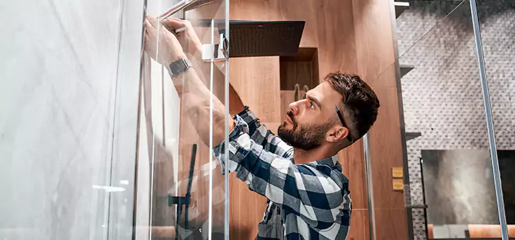 Replace Shower Doors with Frameless Victoria